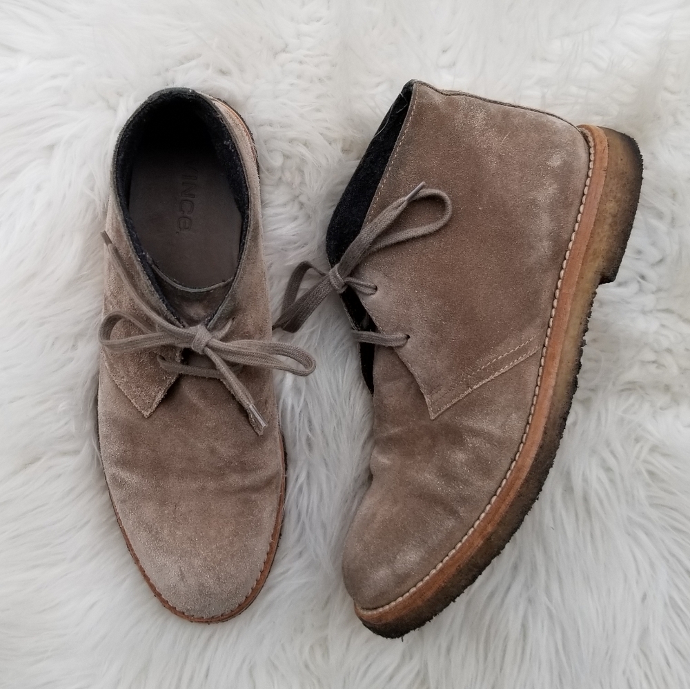 Vince Benson Suede Chukka Boot Taupe